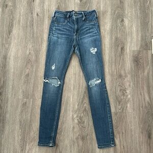 HOLLISTER jeans size 26